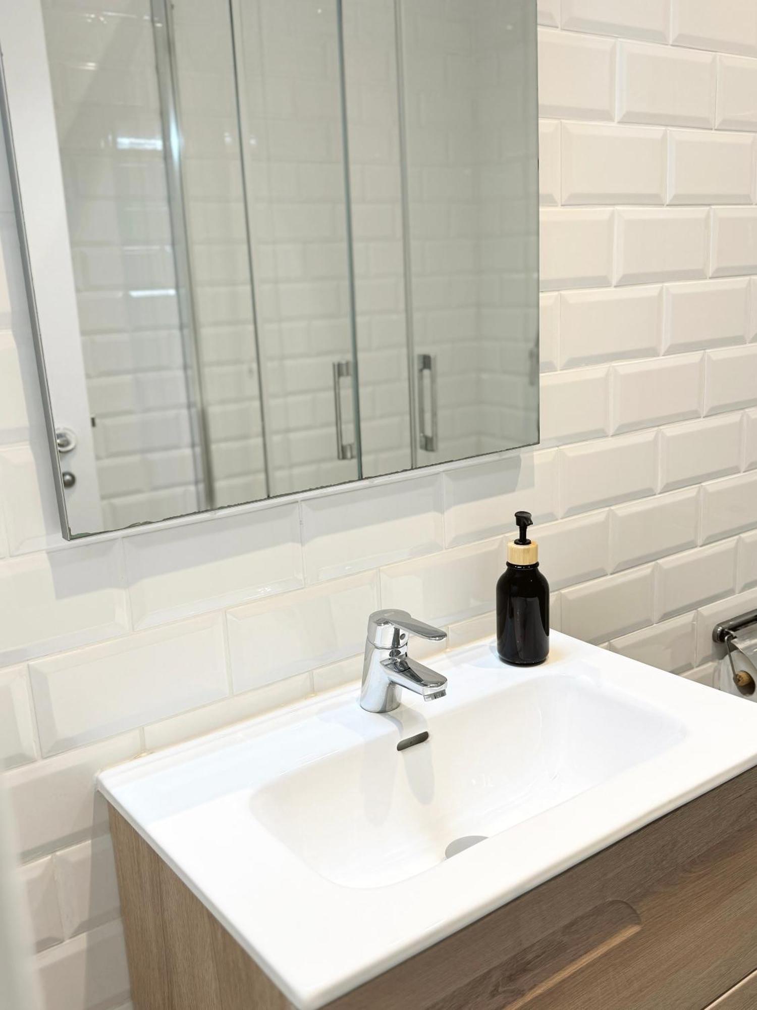 Central Penthouse Double Room Ensuite - Grand Central House Cebelitarık Dış mekan fotoğraf